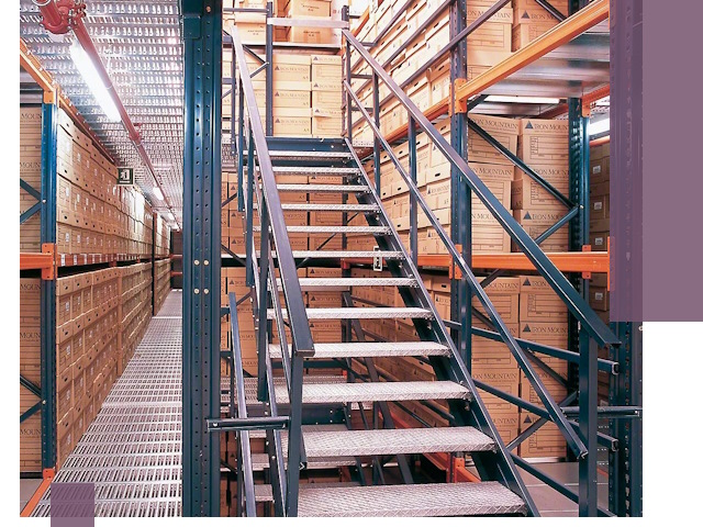 Лестницы складские прочные и безопасные под ключ в Тюмени