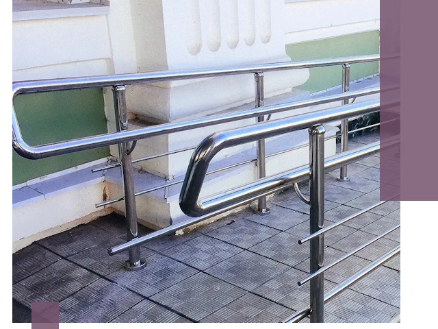 Ограждения пандусов из металла и нержавейки в Тюмени