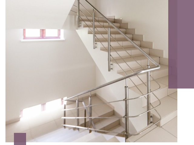 Установка и замена перил в подъезде в Тюмени