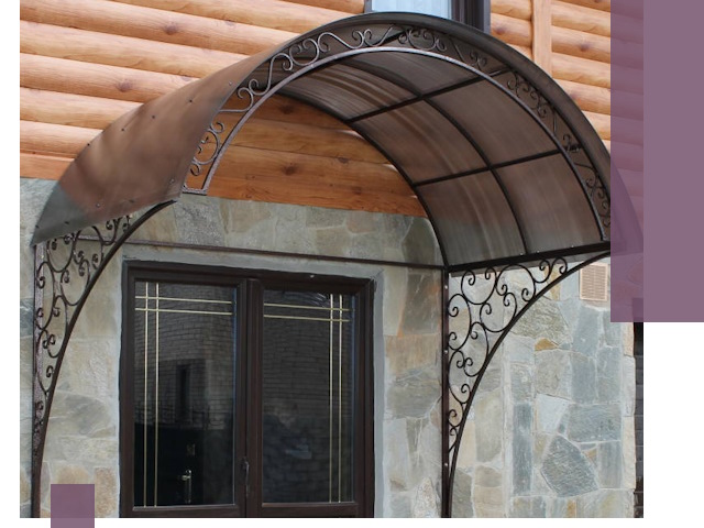 Арочные козырьки под ключ в Тюмени: изготовление и монтаж