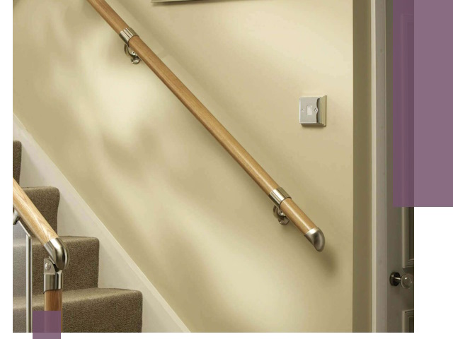 Монтаж пристенных поручней профессионально в Тюмени